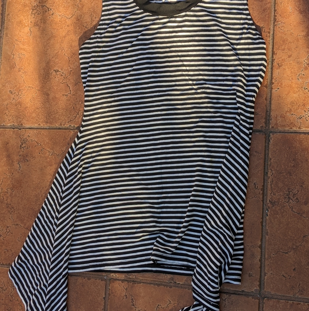 Black and white striped flowy tank